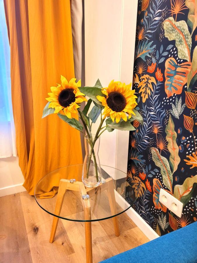 Brand New Camelia Room With Private Bathroom Brüsszel Kültér fotó