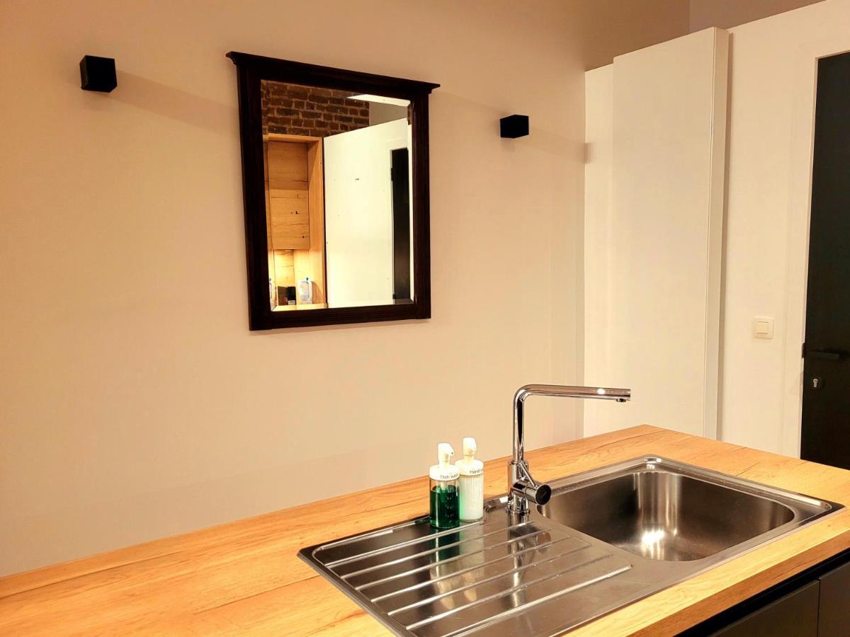 Brand New Camelia Room With Private Bathroom Brüsszel Kültér fotó