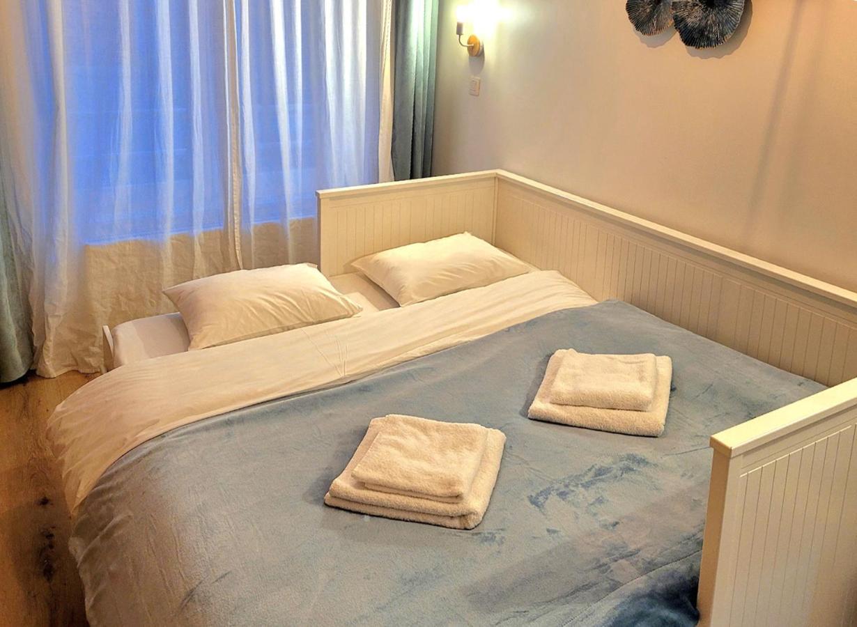 Brand New Camelia Room With Private Bathroom Brüsszel Kültér fotó