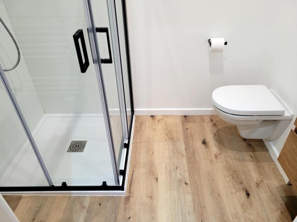 Brand New Camelia Room With Private Bathroom Brüsszel Kültér fotó